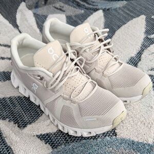 On Running Women's Beige Cloud X 5